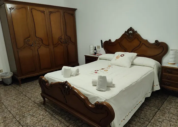 Отель Vilaboa - Servicio De *